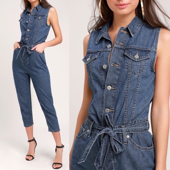 Levi's Denim - 🆕 Levi’s Medium Wash Cropped Denim Jumpsuit